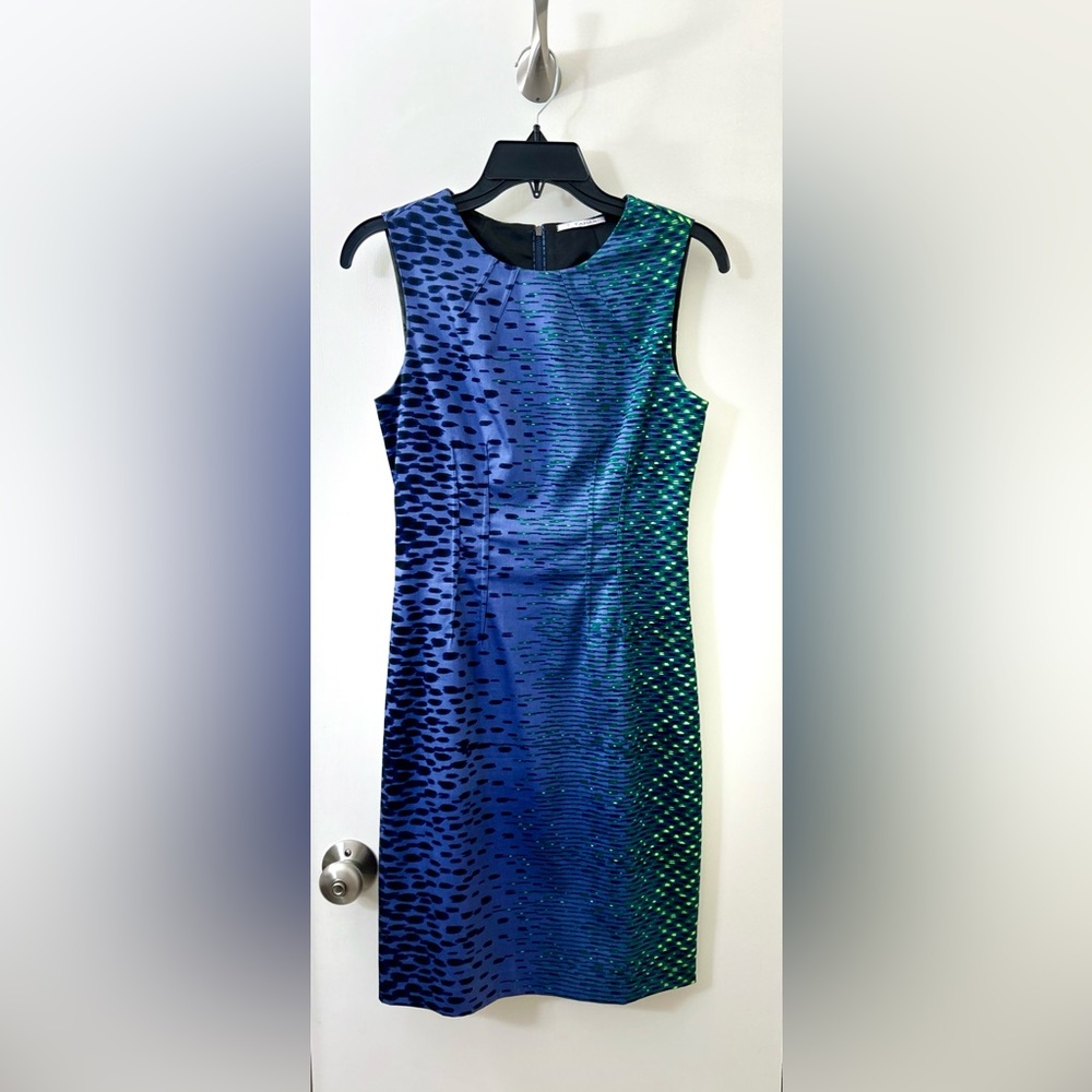 Worn once to a wedding. This dress is form fitting comfortable and sex sexy.